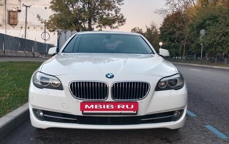 BMW 5 серия, 2010 год, 1 950 000 рублей, 2 фотография