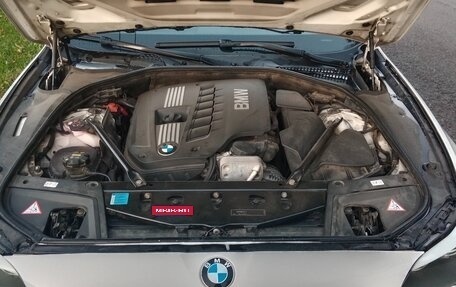 BMW 5 серия, 2010 год, 1 950 000 рублей, 13 фотография