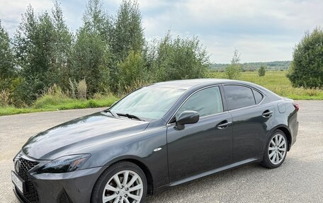 Lexus IS II рестайлинг 2, 2007 год, 1 300 000 рублей, 17 фотография
