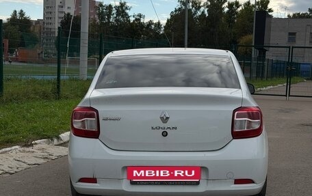 Renault Logan II, 2017 год, 950 000 рублей, 3 фотография