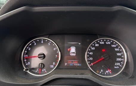 Toyota RAV4, 2019 год, 3 300 000 рублей, 17 фотография