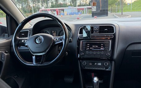 Volkswagen Polo VI (EU Market), 2017 год, 1 300 000 рублей, 6 фотография