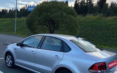Volkswagen Polo VI (EU Market), 2017 год, 1 300 000 рублей, 2 фотография