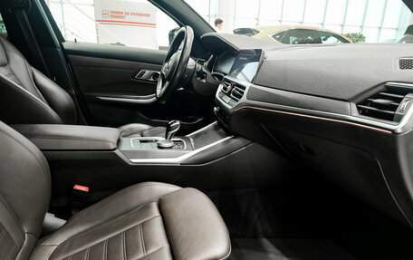BMW 3 серия, 2021 год, 4 150 000 рублей, 15 фотография