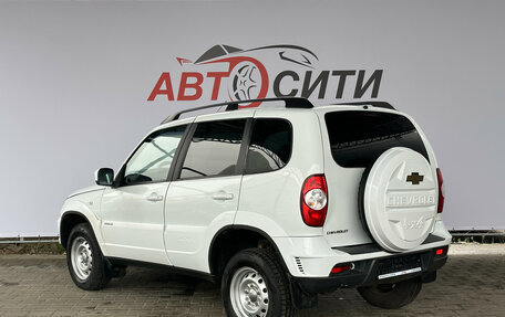 Chevrolet Niva I рестайлинг, 2012 год, 490 000 рублей, 5 фотография