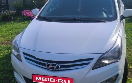 Hyundai Solaris II рестайлинг, 2016 год, 1 050 000 рублей, 1 фотография