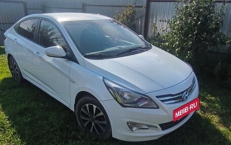 Hyundai Solaris II рестайлинг, 2016 год, 1 050 000 рублей, 4 фотография