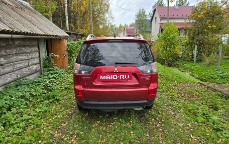 Mitsubishi Outlander III рестайлинг 3, 2007 год, 750 000 рублей, 2 фотография
