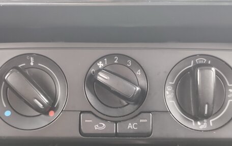 Volkswagen Polo VI (EU Market), 2011 год, 305 000 рублей, 19 фотография