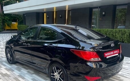 Hyundai Solaris II рестайлинг, 2014 год, 920 000 рублей, 2 фотография