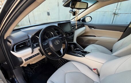 Toyota Camry, 2021 год, 2 900 000 рублей, 2 фотография