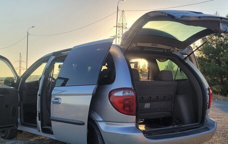 Chrysler Voyager IV, 2003 год, 600 000 рублей, 7 фотография