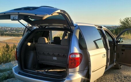 Chrysler Voyager IV, 2003 год, 600 000 рублей, 5 фотография