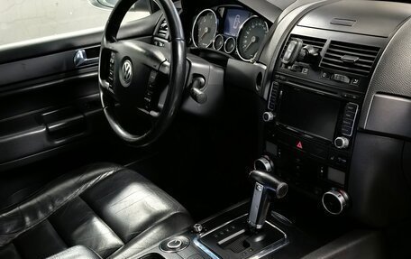 Volkswagen Touareg III, 2008 год, 1 350 000 рублей, 10 фотография