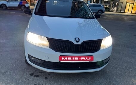 Skoda Rapid I, 2018 год, 1 100 000 рублей, 27 фотография