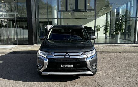 Mitsubishi Outlander III рестайлинг 3, 2015 год, 1 940 000 рублей, 2 фотография