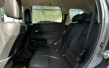 Mitsubishi Outlander III рестайлинг 3, 2015 год, 1 940 000 рублей, 28 фотография