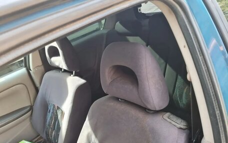 Nissan Almera, 2001 год, 70 000 рублей, 11 фотография