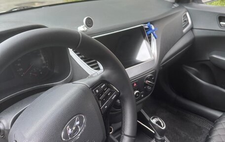 Hyundai Solaris II рестайлинг, 2018 год, 900 000 рублей, 7 фотография
