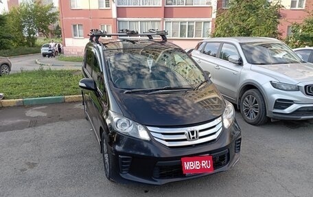 Honda Freed I, 2012 год, 850 000 рублей, 1 фотография