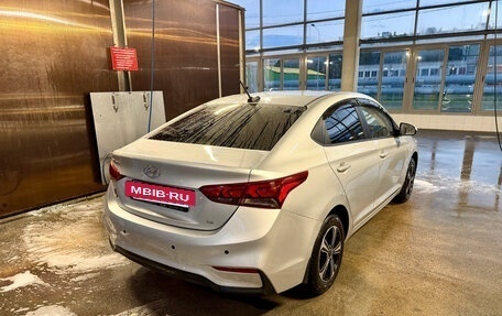 Hyundai Solaris II рестайлинг, 2018 год, 1 350 000 рублей, 4 фотография