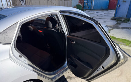 Hyundai Solaris II рестайлинг, 2018 год, 1 350 000 рублей, 12 фотография