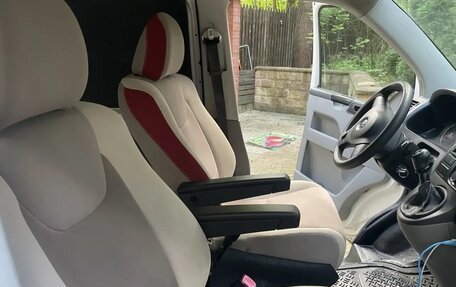 Volkswagen Transporter T5 рестайлинг, 2012 год, 2 100 000 рублей, 5 фотография