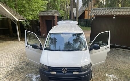 Volkswagen Transporter T5 рестайлинг, 2012 год, 2 100 000 рублей, 2 фотография