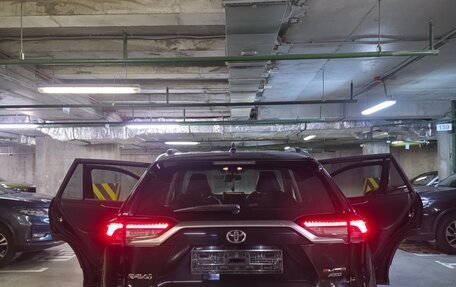 Toyota RAV4, 2019 год, 3 300 000 рублей, 3 фотография