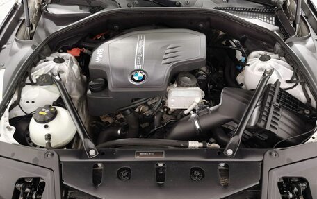 BMW 5 серия, 2015 год, 1 585 000 рублей, 10 фотография