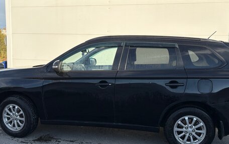 Mitsubishi Outlander III рестайлинг 3, 2013 год, 1 090 000 рублей, 7 фотография