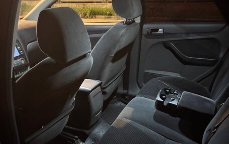 Ford Focus II рестайлинг, 2006 год, 340 000 рублей, 4 фотография