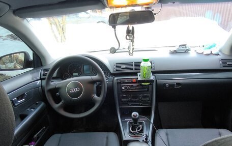 Audi A4, 2002 год, 650 000 рублей, 13 фотография