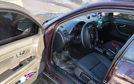Audi A4, 2002 год, 650 000 рублей, 10 фотография