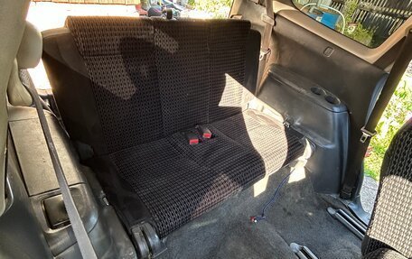 Honda Stream I рестайлинг, 2001 год, 450 000 рублей, 17 фотография