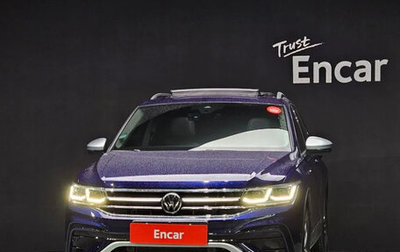 Volkswagen Tiguan II, 2023 год, 2 733 000 рублей, 1 фотография