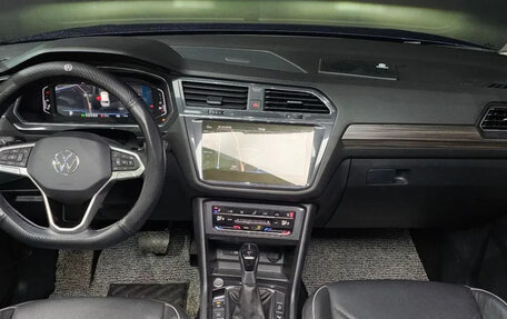 Volkswagen Tiguan II, 2023 год, 2 733 000 рублей, 7 фотография