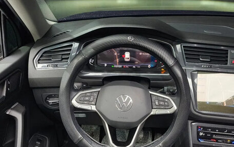 Volkswagen Tiguan II, 2023 год, 2 733 000 рублей, 8 фотография