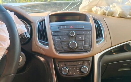 Opel Zafira C рестайлинг, 2013 год, 350 000 рублей, 12 фотография