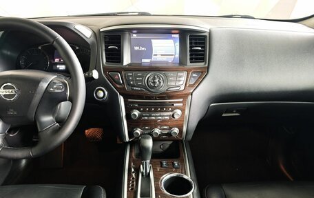 Nissan Pathfinder, 2014 год, 1 561 000 рублей, 14 фотография