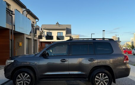 Toyota Land Cruiser 200, 2010 год, 3 250 000 рублей, 8 фотография