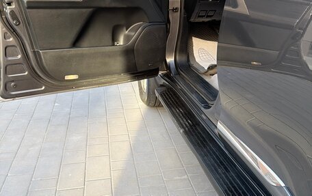 Toyota Land Cruiser 200, 2010 год, 3 250 000 рублей, 20 фотография