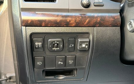 Toyota Land Cruiser 200, 2010 год, 3 250 000 рублей, 24 фотография