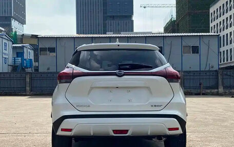 Nissan Kicks I, 2023 год, 1 100 000 рублей, 7 фотография