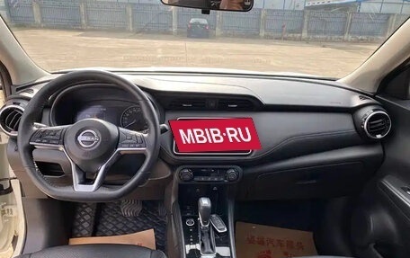 Nissan Kicks I, 2023 год, 1 100 000 рублей, 15 фотография