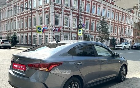 Hyundai Solaris II рестайлинг, 2021 год, 2 050 000 рублей, 1 фотография