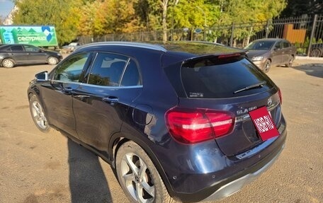 Mercedes-Benz GLA, 2018 год, 1 930 000 рублей, 4 фотография