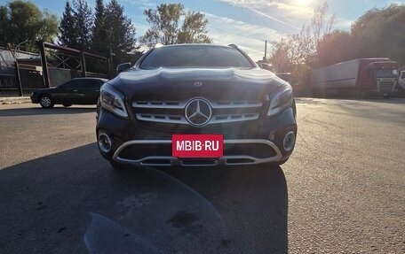 Mercedes-Benz GLA, 2018 год, 1 930 000 рублей, 6 фотография