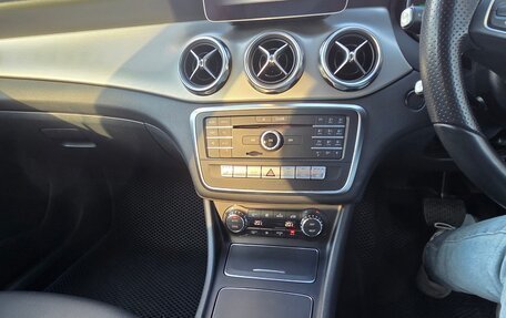 Mercedes-Benz GLA, 2018 год, 1 930 000 рублей, 13 фотография