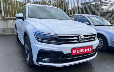 Volkswagen Tiguan II, 2018 год, 2 329 000 рублей, 1 фотография